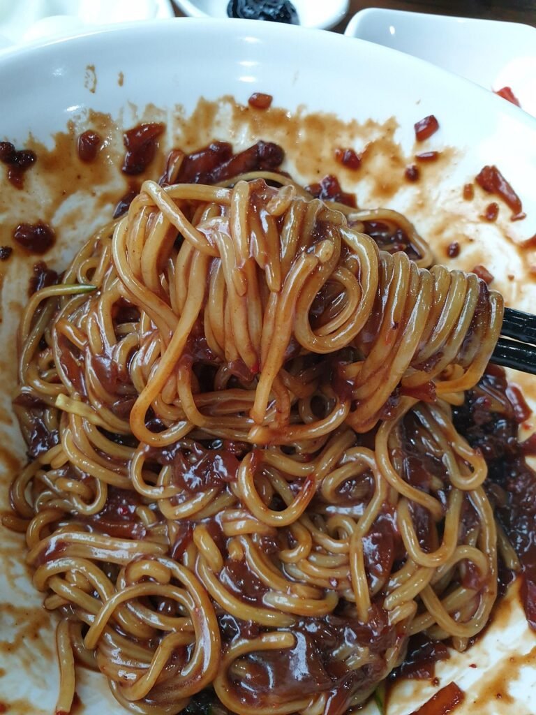 black bean noodles, jajangmyeon, food, black food, korean food, jajangmyeon, jajangmyeon, jajangmyeon, jajangmyeon, jajangmyeon