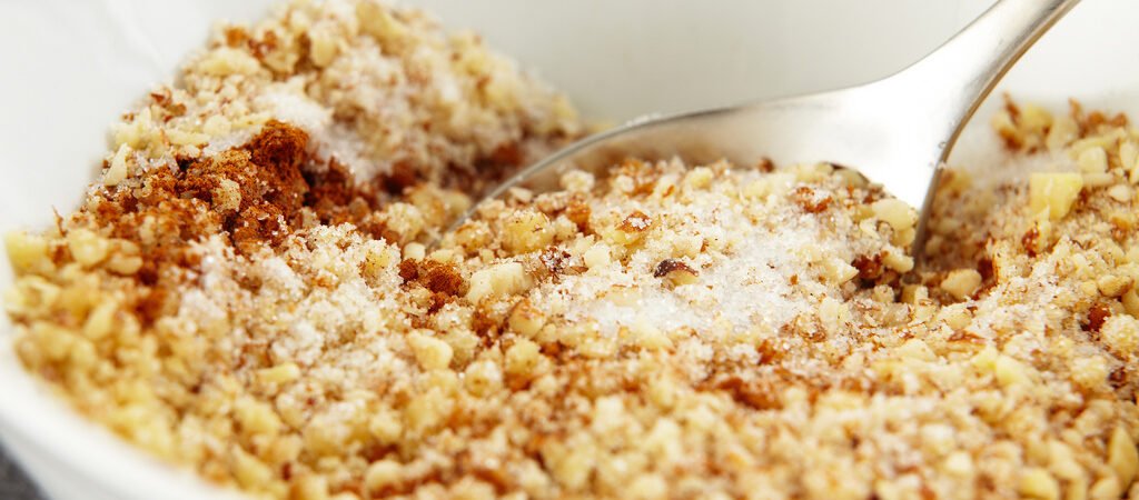 How to Make a Healthy Couscous Breakfast Bowl