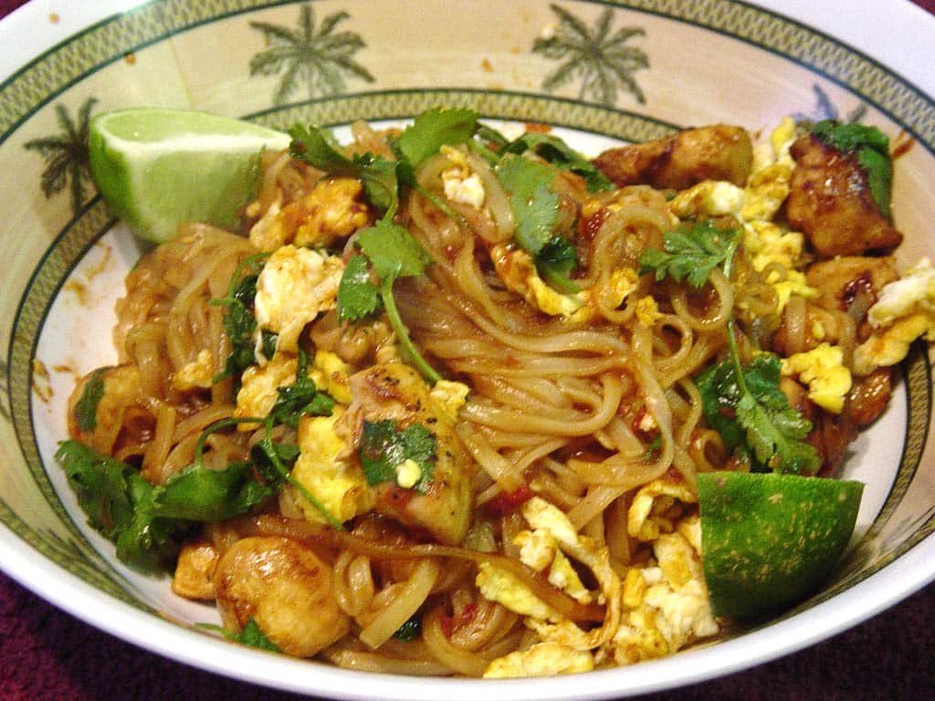 Delicious and Easy Pad Thai Recipes to Satisfy Your Cravings