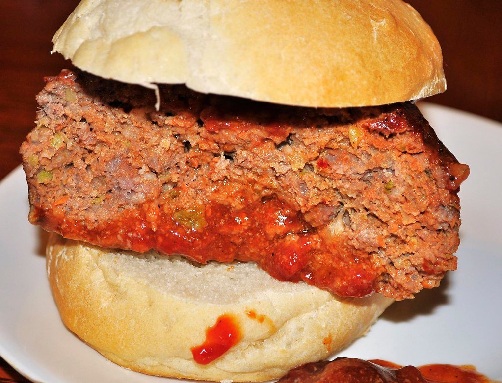How to Make a Classic Meatloaf That Will Wow Your Taste Buds