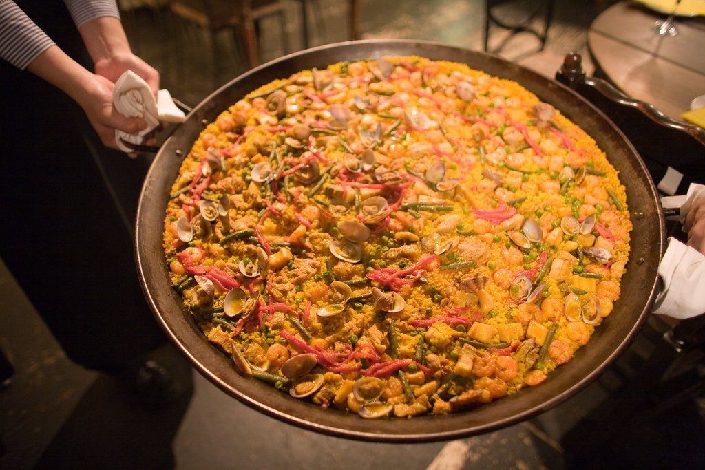 How to Make Easy Paella: A Beginner’s Guide